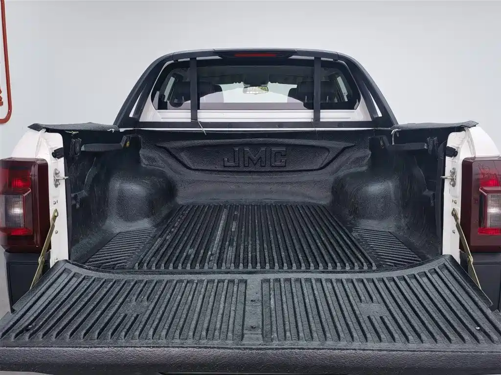 Yuhu 7 2020 2.0T diesel manual four-wheel drive comfort version short-axis National VI JX4D20A6L купить на сайте DeffCars