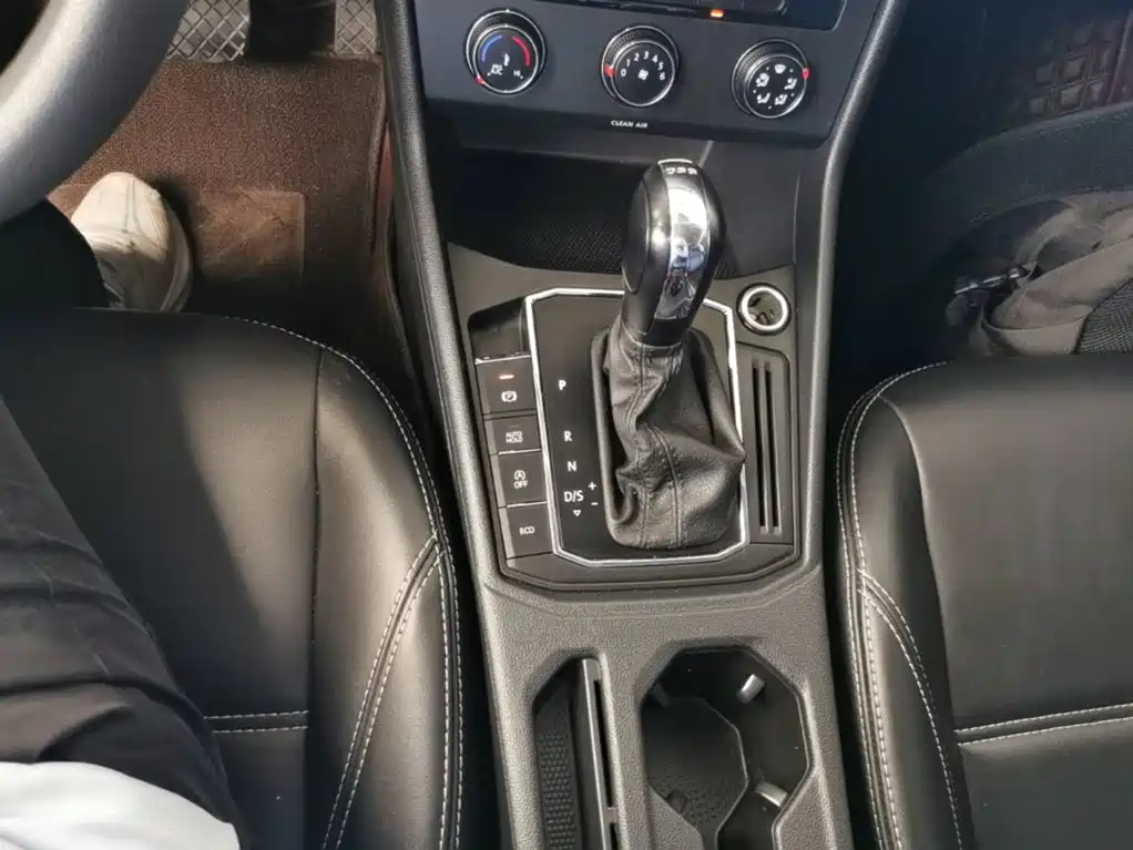 Lavida 2018 280TSI DSG Comfort Edition National V купить на сайте DeffCars