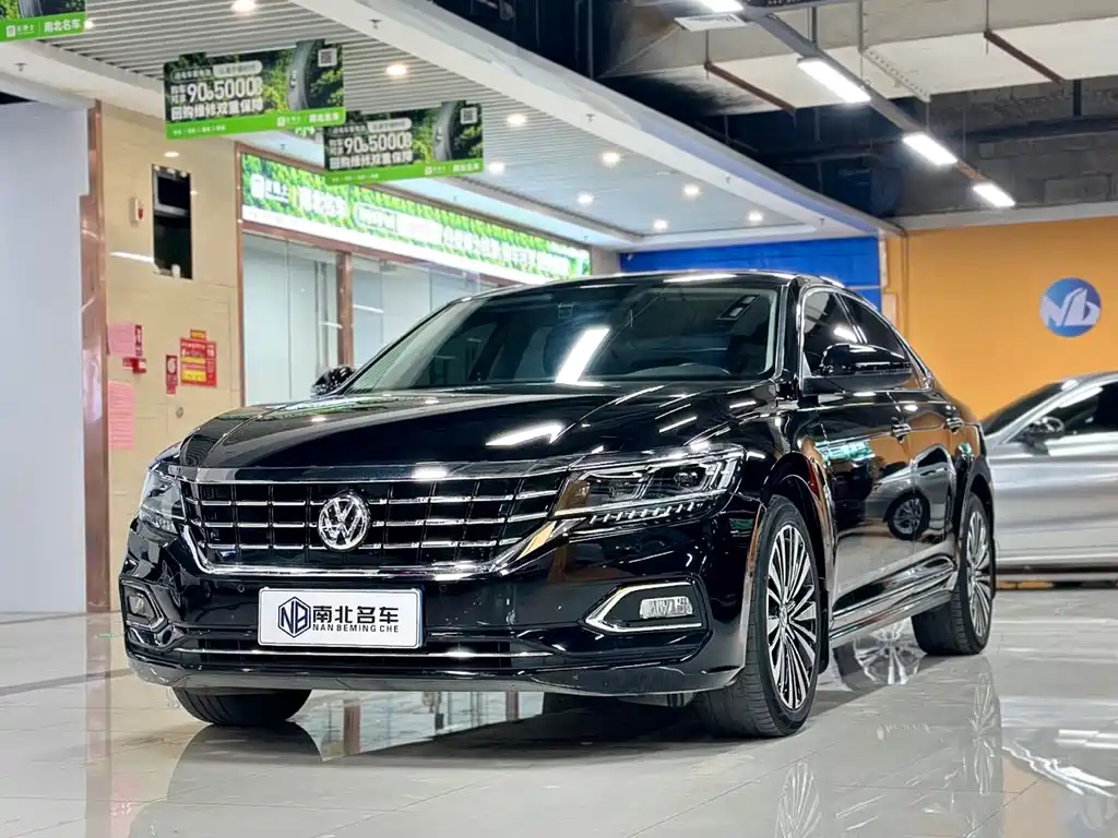 Passat 2019 330TSI Deluxe Edition National VI купить на сайте DeffCars