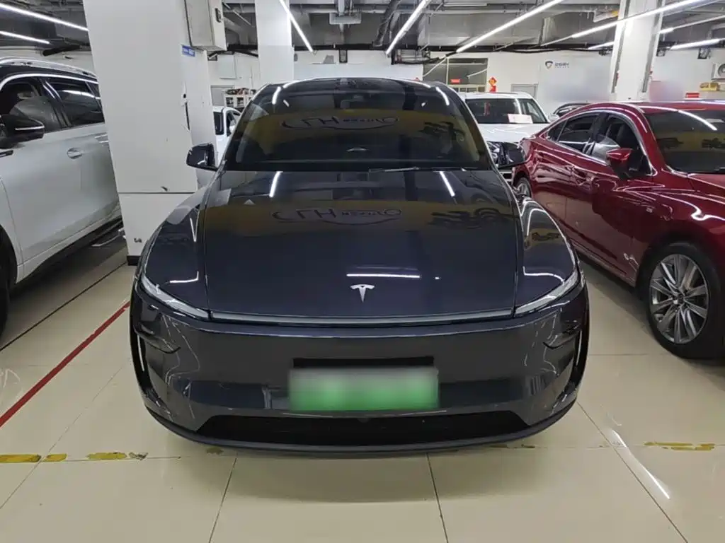 Model Y 2025 rear-wheel drive version купить на сайте DeffCars