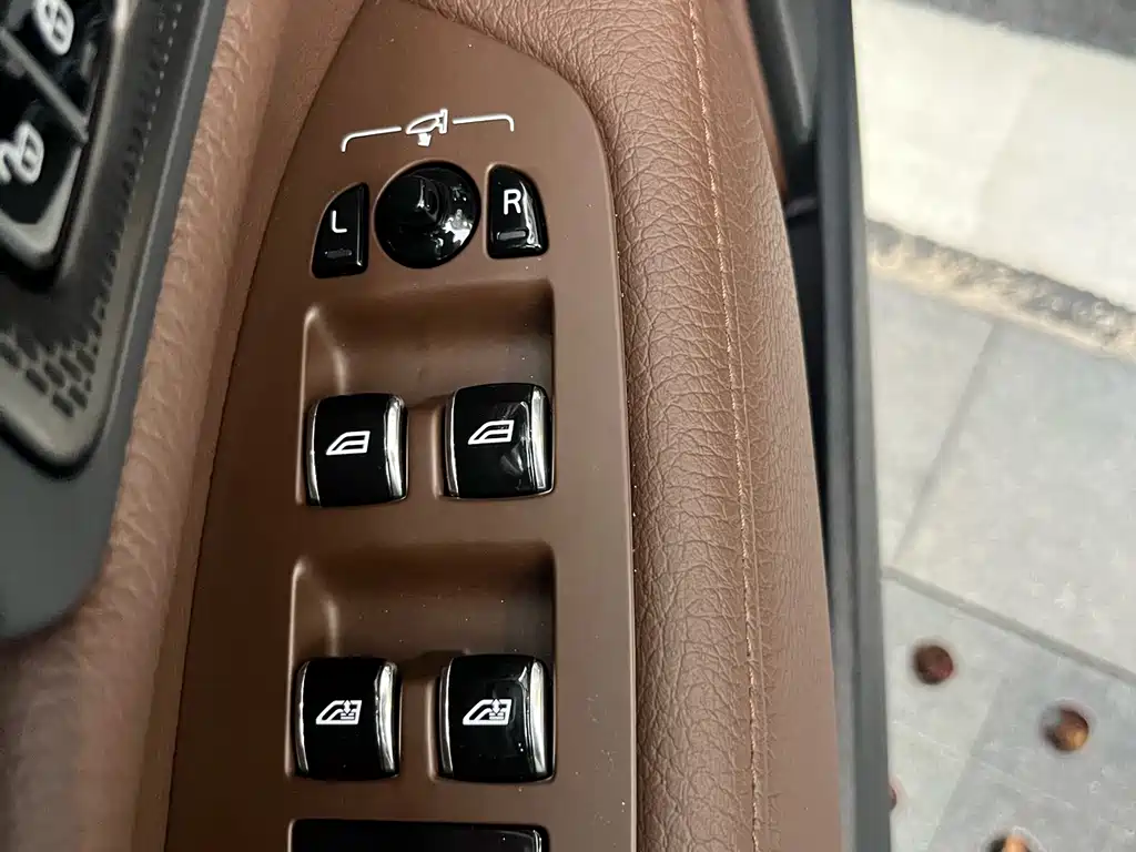 Volvo S90 2022 B5 Zhiyuan Luxury Edition купить на сайте DeffCars