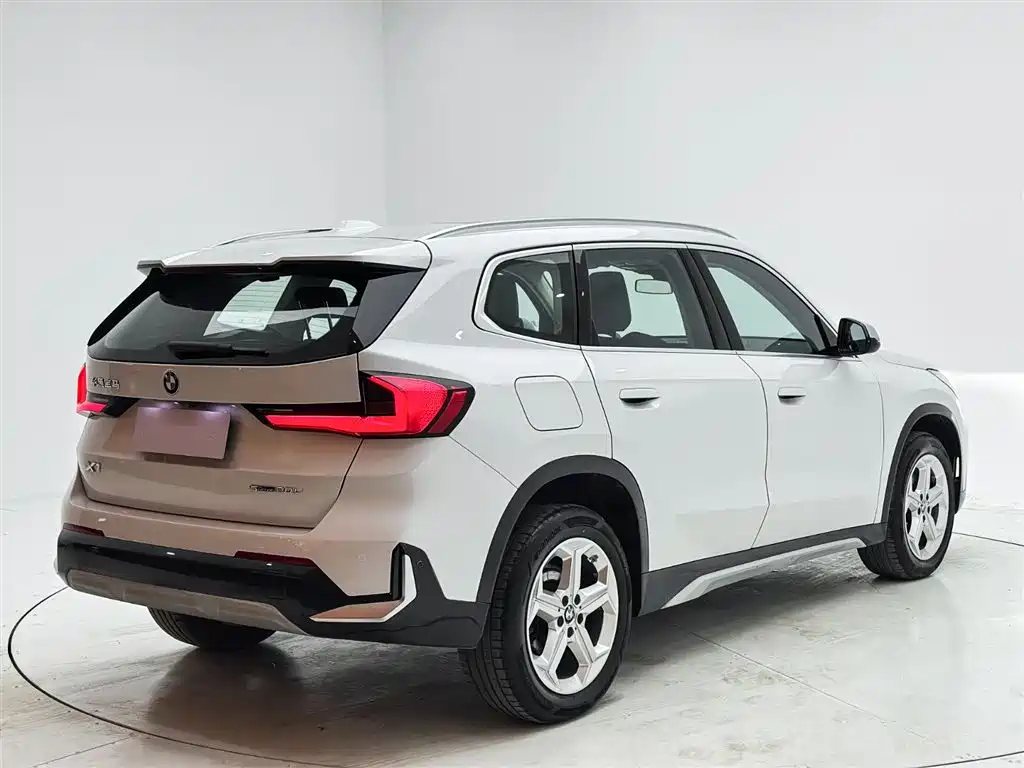 BMW X1 2023 sDrive20Li X Design Package купить на сайте DeffCars