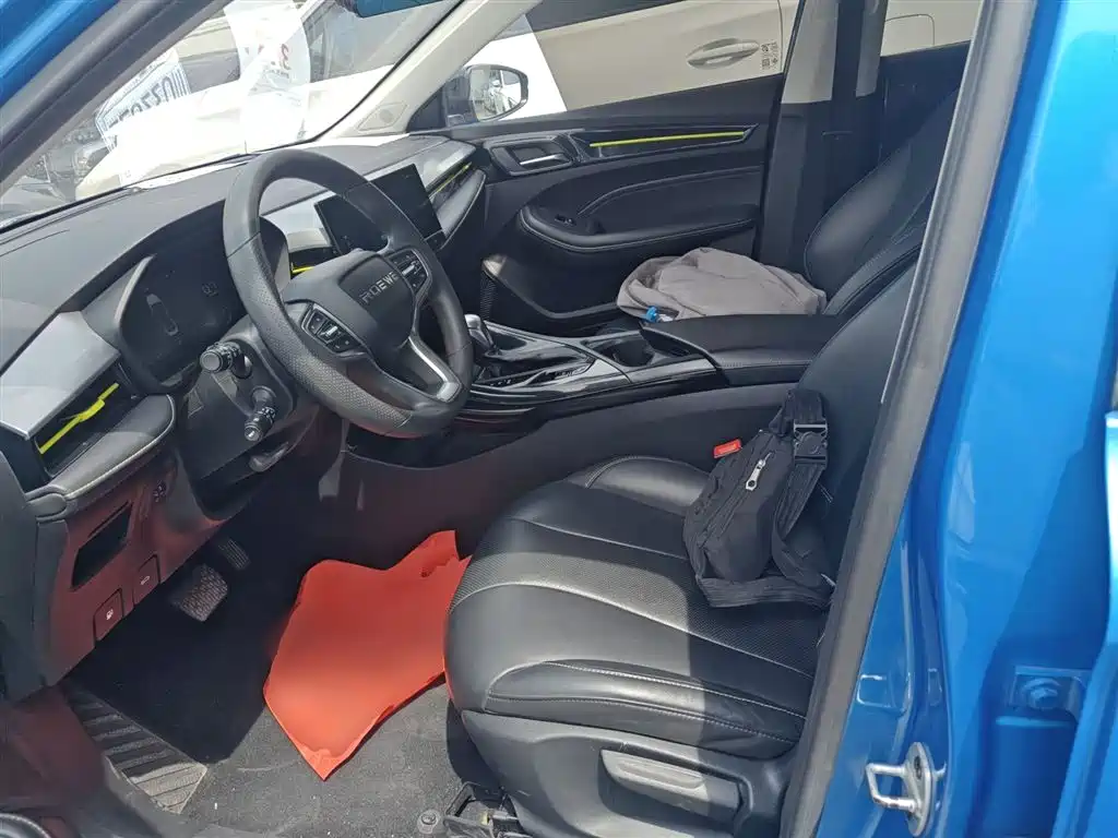 Roewe i5 2021 1.5L CVT Diamond Edition купить на сайте DeffCars