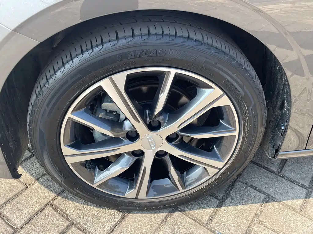 Emgrand 2023 4th Generation Champion Edition 1.5L CVT flagship model купить на сайте DeffCars