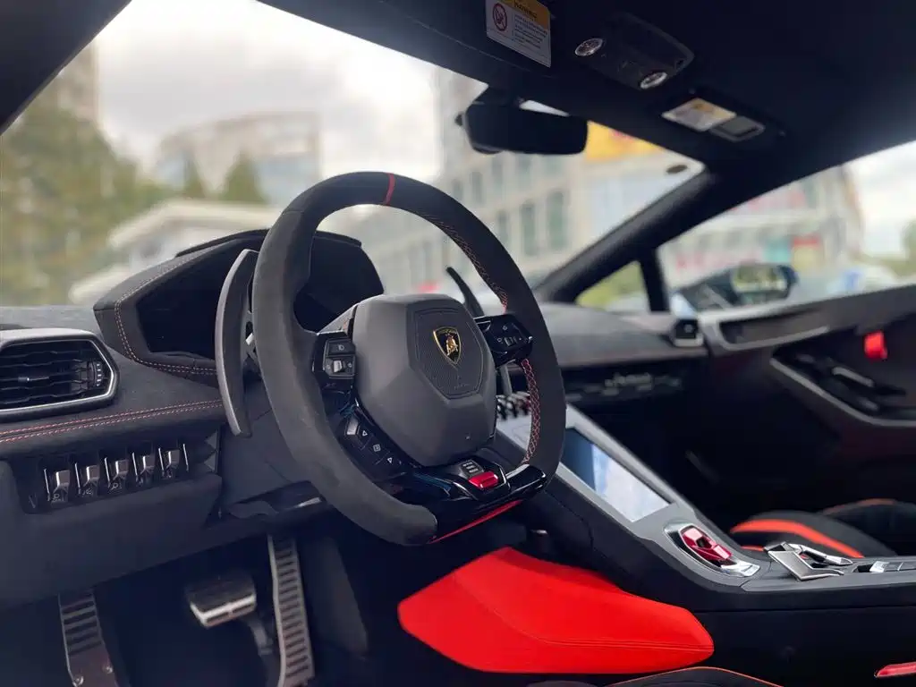 Huracán 2021 Huracán STO купить на сайте DeffCars