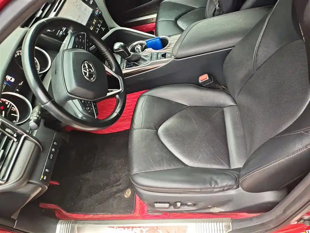 Camry 2018 2.5G Deluxe Edition купить на сайте DeffCars