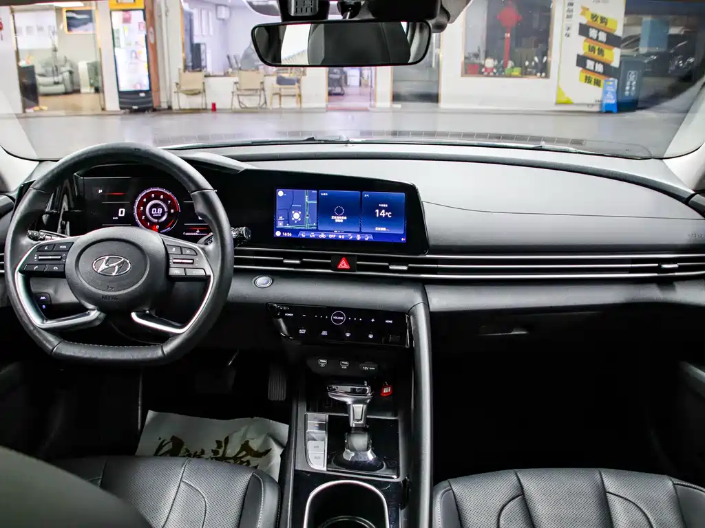 Elantra 2022 1.5L CVT LUX Premium Edition купить на сайте DeffCars