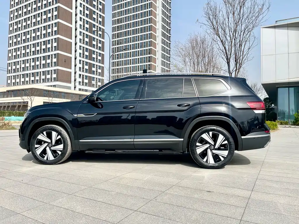 Touron 2024 380TSI four-wheel drive luxury version купить на сайте DeffCars