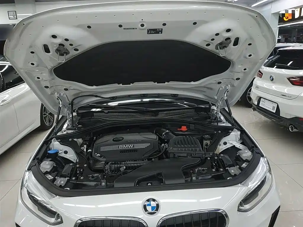 BMW 1 Series 2022 120i M Sports Edition купить на сайте DeffCars
