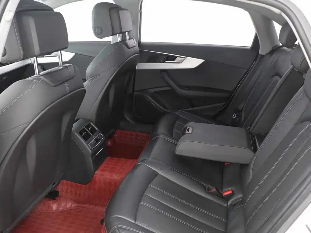 Audi A4L 2022 40 TFSI Fashionable and Dynamic купить на сайте DeffCars
