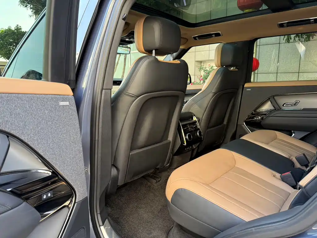 Range Rover Sport 2023 400PS Dynamic HSE купить на сайте DeffCars