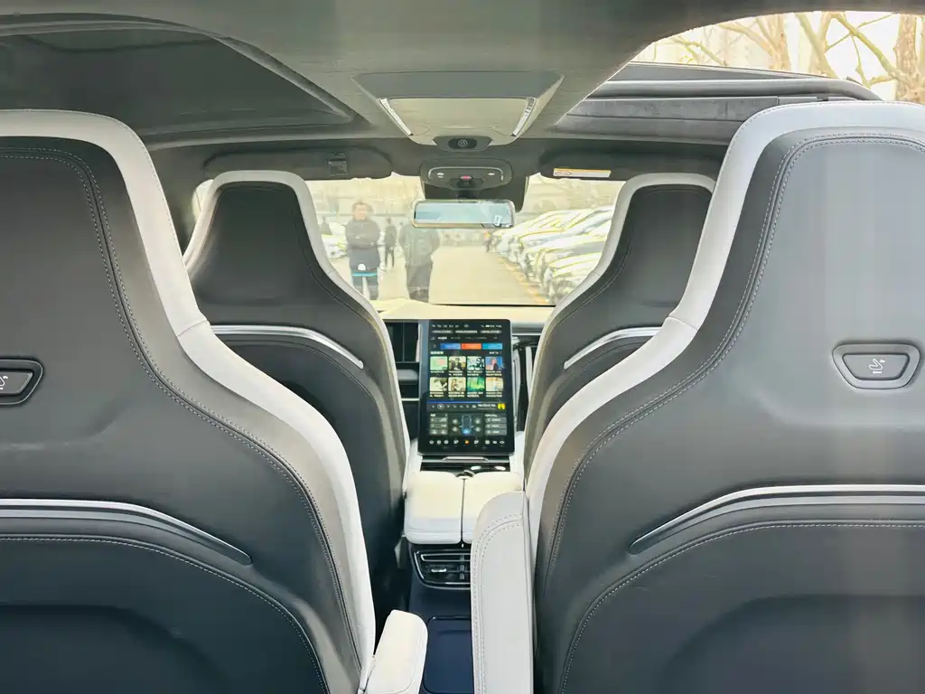 Gaohe HiPhi X 2021 flagship version 6 seats купить на сайте DeffCars