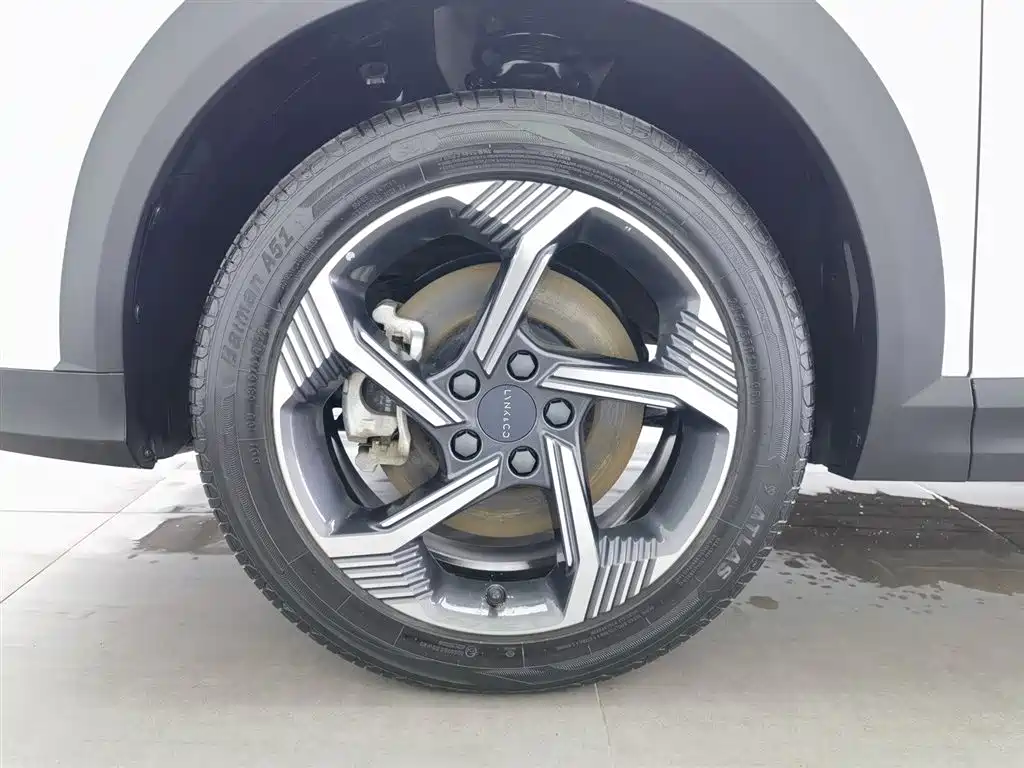 Lynk & Co 06 2023 Remix 1.5T Pro купить на сайте DeffCars