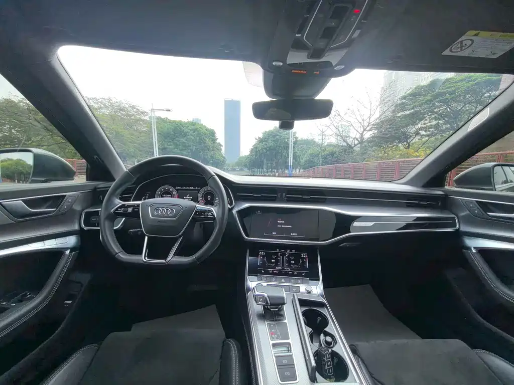 Audi A6L 2021 55 TFSI quattro exclusive dynamic model купить на сайте DeffCars