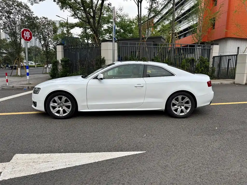 Audi A5 imported 2012 2.0TFSI Coupe купить на сайте DeffCars