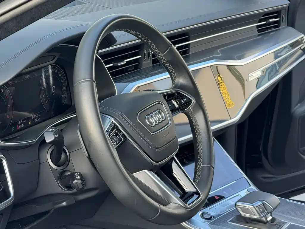 Audi A6L 2024 40 TFSI luxury and dynamic model купить на сайте DeffCars