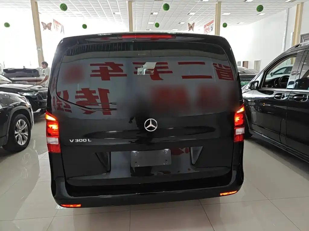 Vito 2024 2.0T Business Edition 7 seats купить на сайте DeffCars