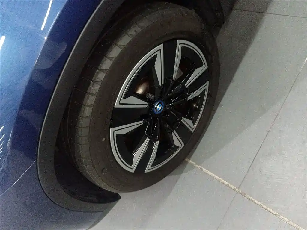 BMW iX3 2021 facelift leading model купить на сайте DeffCars