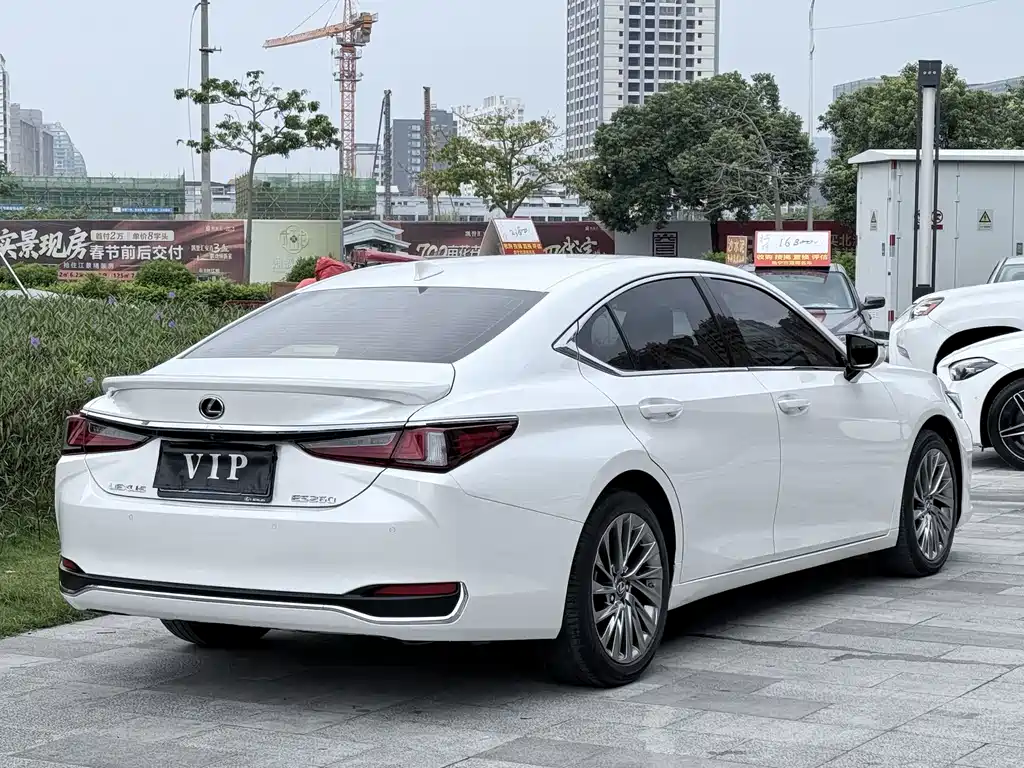 Lexus ES 2023 260 Excellence Edition купить на сайте DeffCars