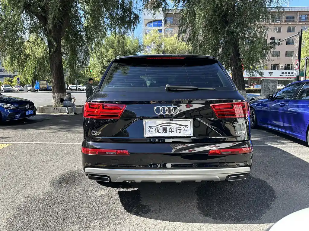 Audi Q7 2018 40 TFSI comfort model купить на сайте DeffCars
