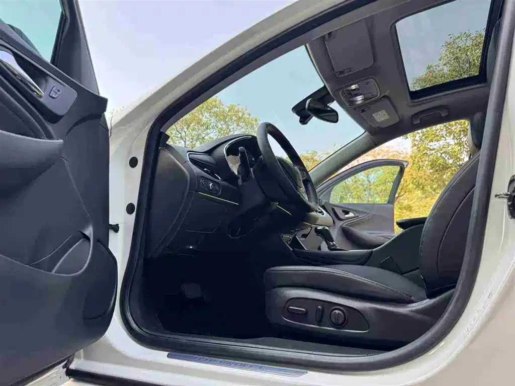 Malibu XL 2019 535T CVT Ruilian Edition купить на сайте DeffCars