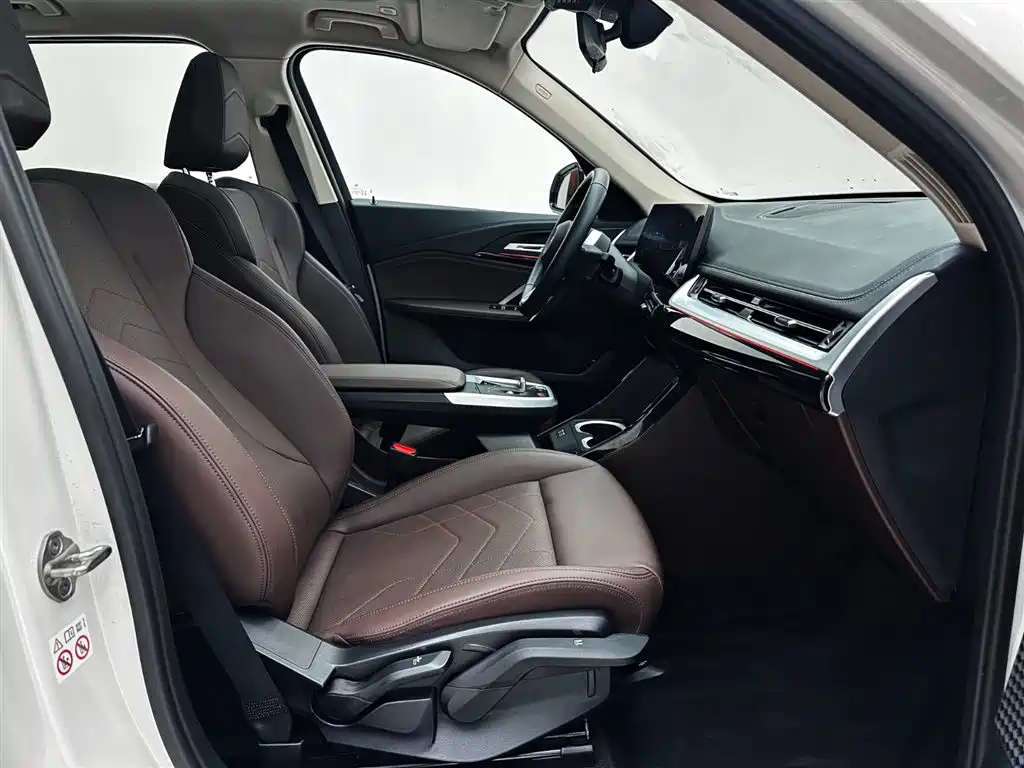 BMW X1 2023 sDrive20Li X Design Package купить на сайте DeffCars