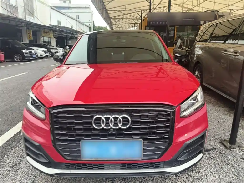 Audi Q2L 2018 35 TFSI launches exclusive version, National VI купить на сайте DeffCars