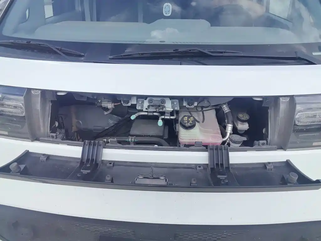 Maxus Dana V1 2025 V1+ Long Axis Low Roof Multi-Function Version (62kWh) купить на сайте DeffCars
