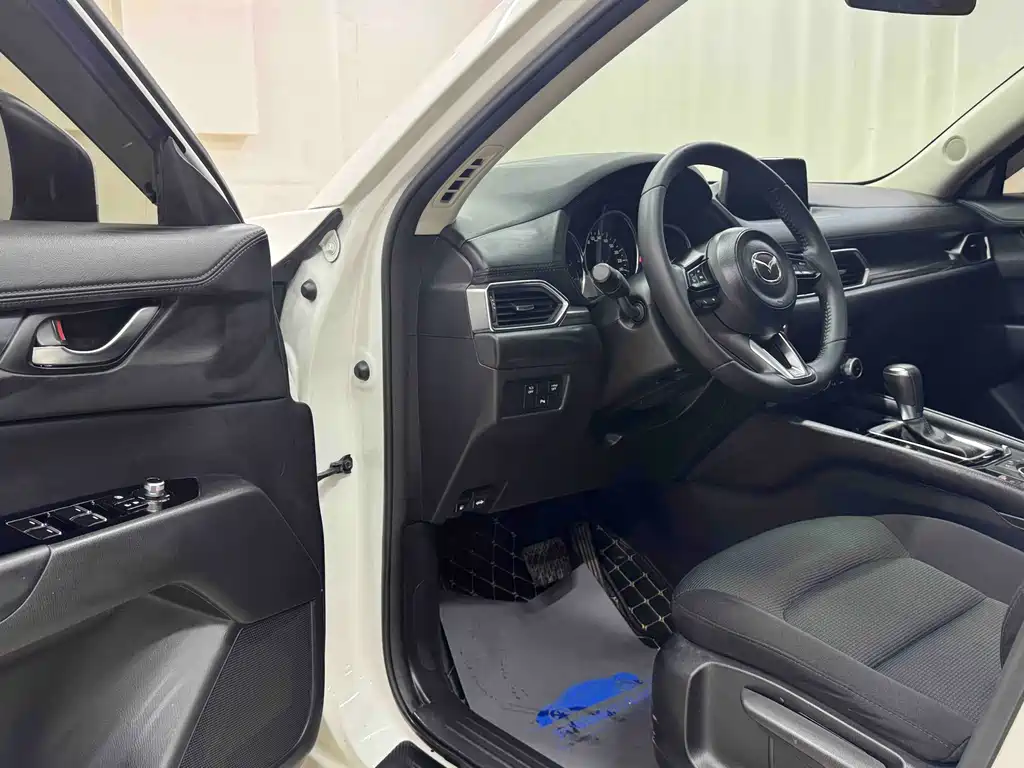 Mazda CX-5 2021 2.0L automatic two-wheel drive smart model купить на сайте DeffCars