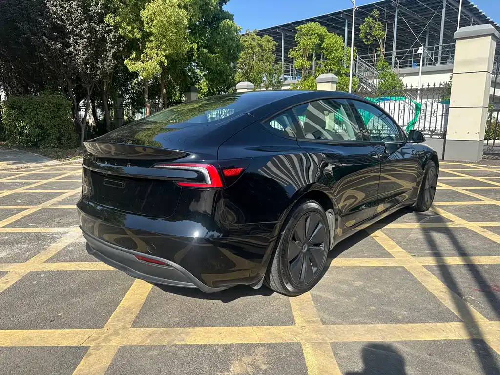 Model 3 2023 rear-wheel drive version купить на сайте DeffCars