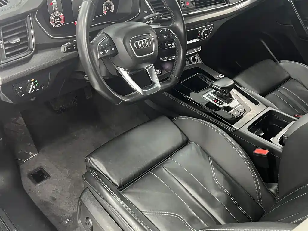 Audi Q5L 2022 40T luxury and dynamic model купить на сайте DeffCars