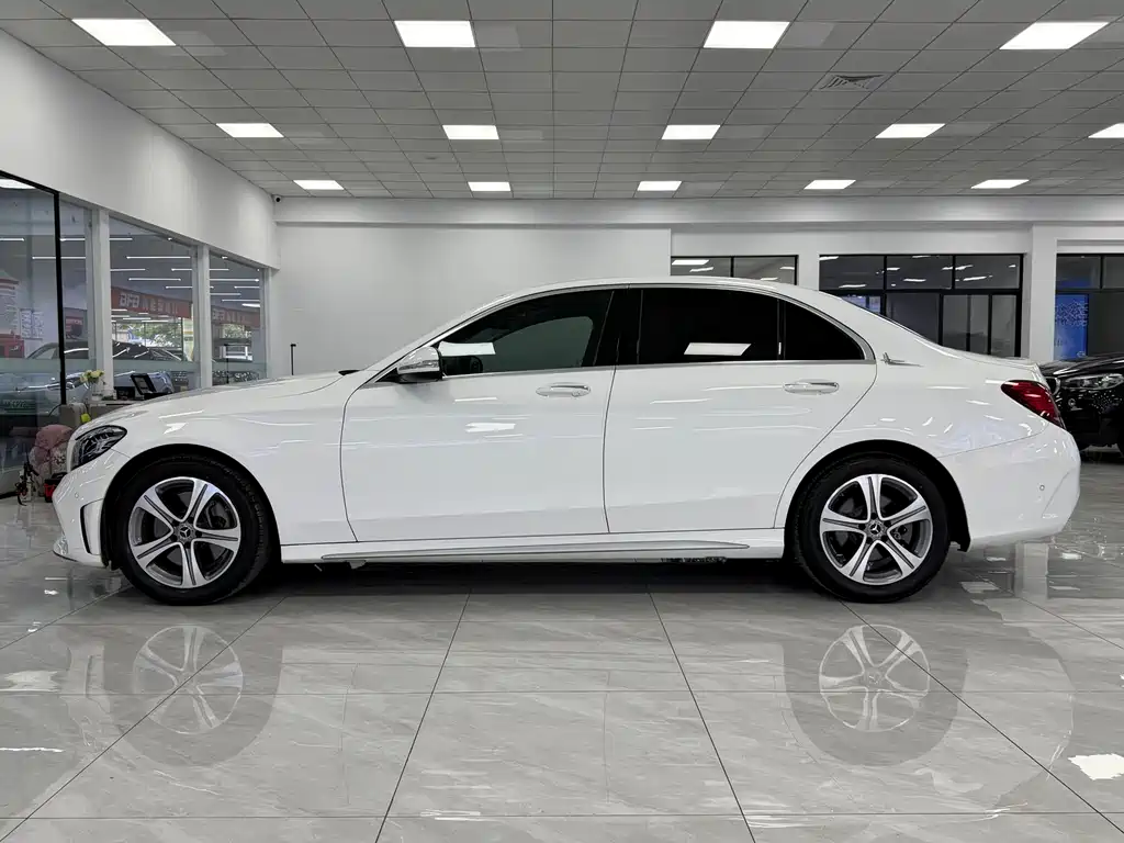 Mercedes-Benz C-Class 2020 facelift C 260 L sports version купить на сайте DeffCars