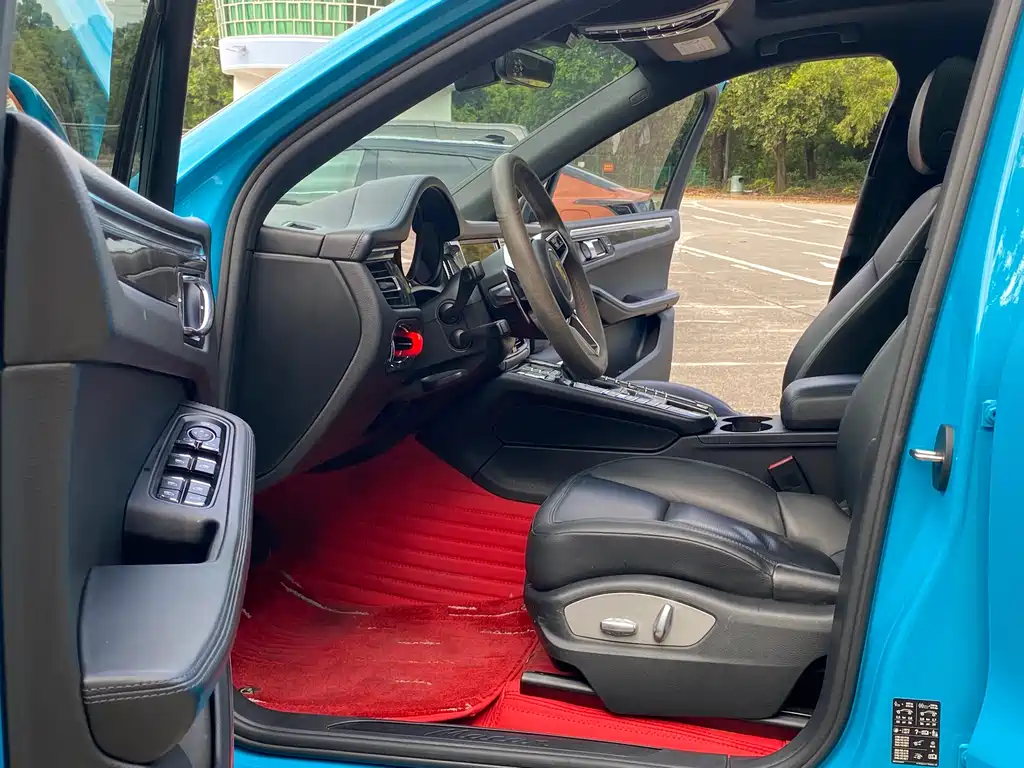 Macan 2018 Macan 2.0T купить на сайте DeffCars