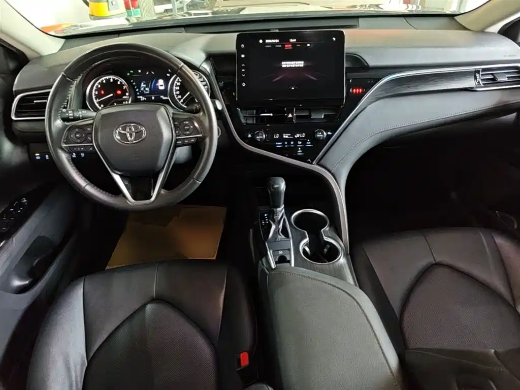 Camry 2021 2.0G Deluxe Edition купить на сайте DeffCars