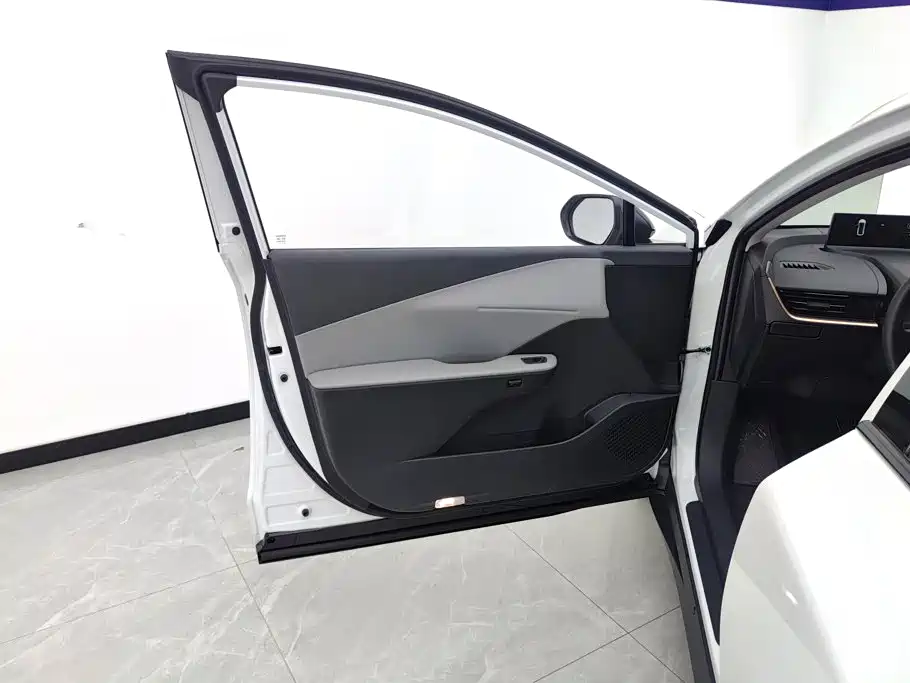 Toyota bZ3 2024 517km Elite PRO купить на сайте DeffCars