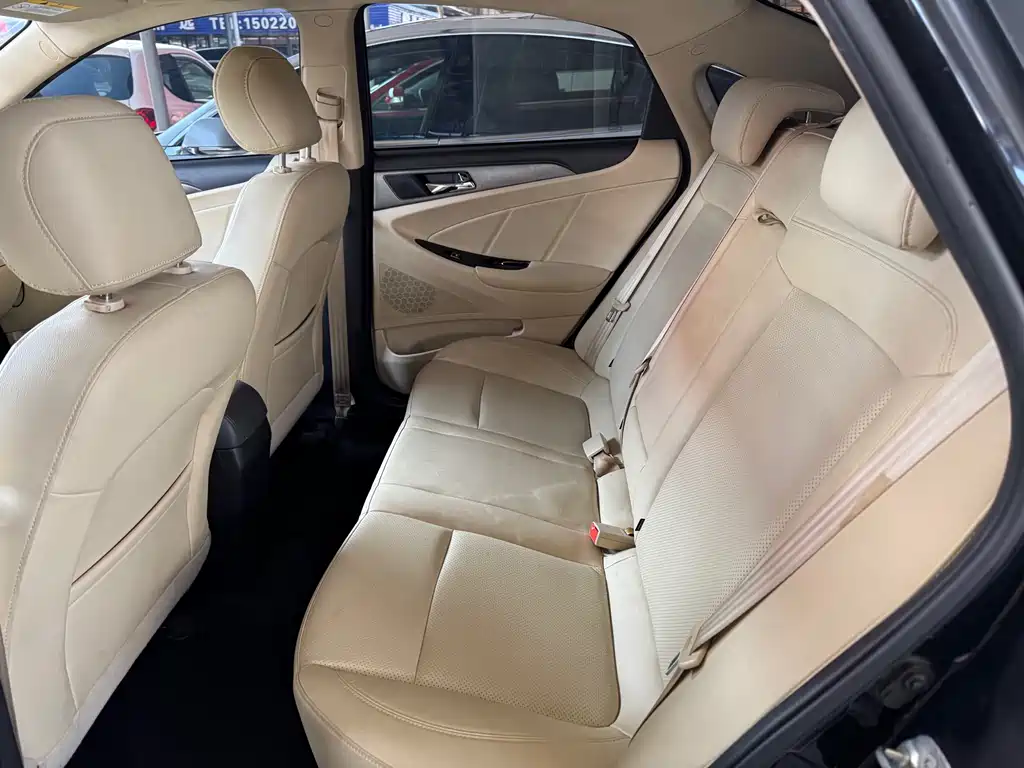 Eado 2016 1.6L manual fashion model купить на сайте DeffCars