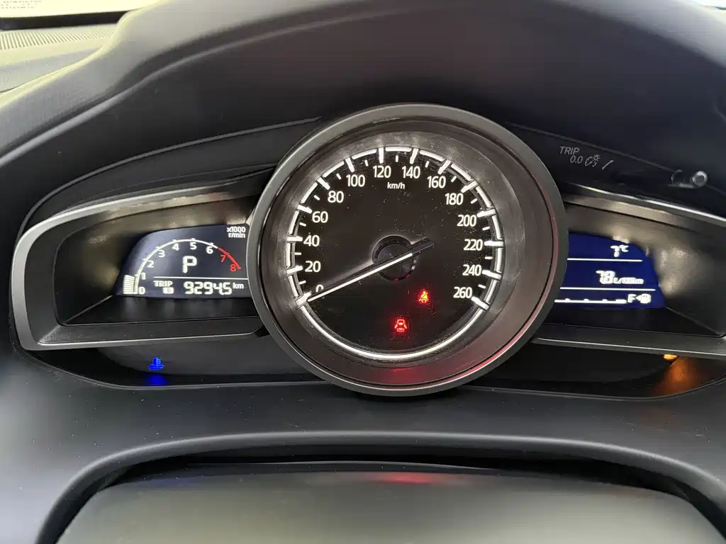 Mazda CX-4 2021 2.0L automatic two-wheel drive Blue Sky Vitality Edition купить на сайте DeffCars
