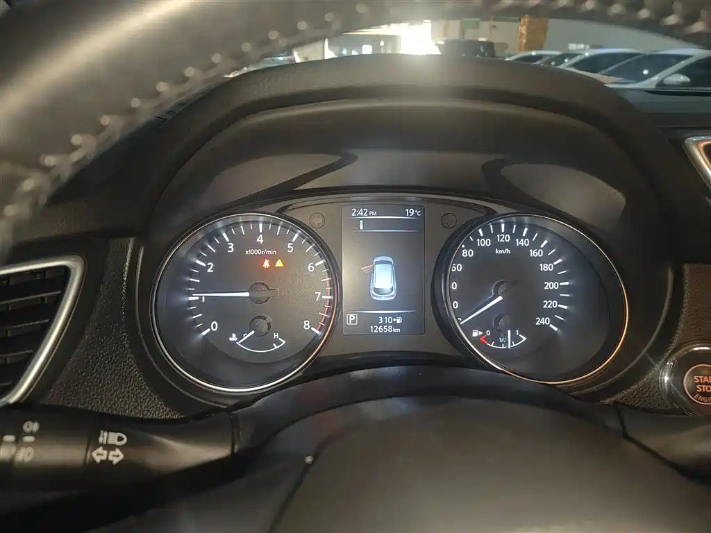 Qashqai 2019 2.0L CVT Deluxe Edition купить на сайте DeffCars