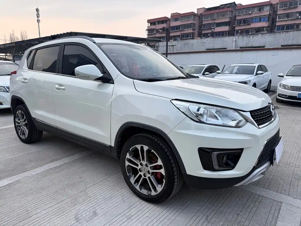 Saab X35 2016 1.5L automatic luxury version купить на сайте DeffCars