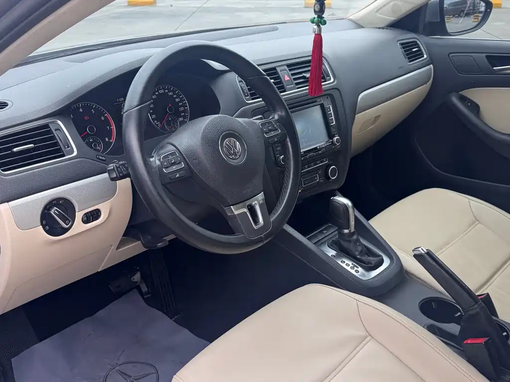 Sagitar 2014 1.4TSI automatic luxury model купить на сайте DeffCars