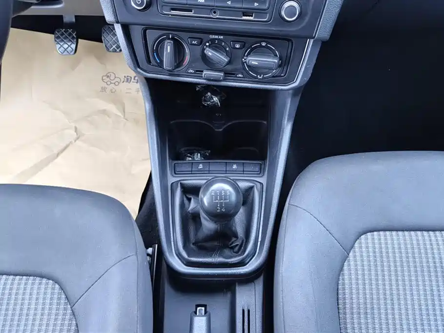 Santana 2021 1.5L Manual Fashion Edition купить на сайте DeffCars