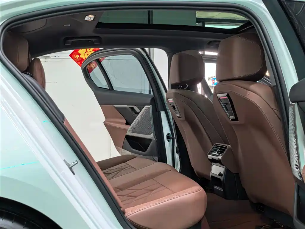BMW 5 Series 2024 530Li xDrive M Sports Package купить на сайте DeffCars