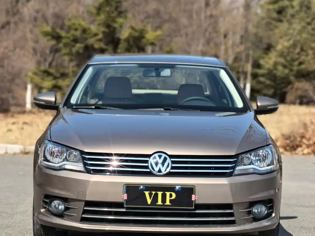 Bora 2014 1.6L automatic comfort type купить на сайте DeffCars