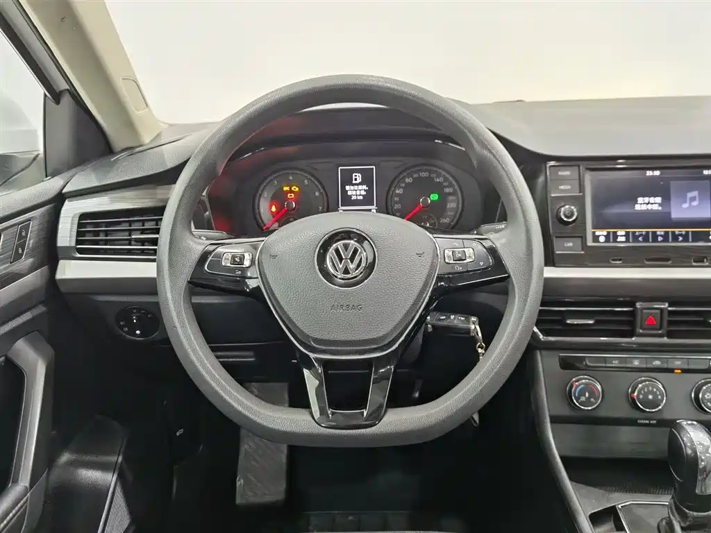 Lavida 2018 280TSI DSG Comfort Edition National V купить на сайте DeffCars