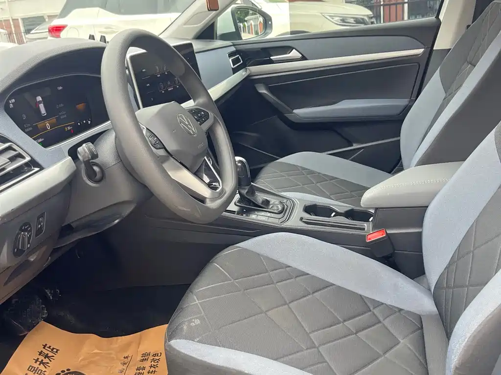 Lavida 2023 1.5L automatic full version купить на сайте DeffCars