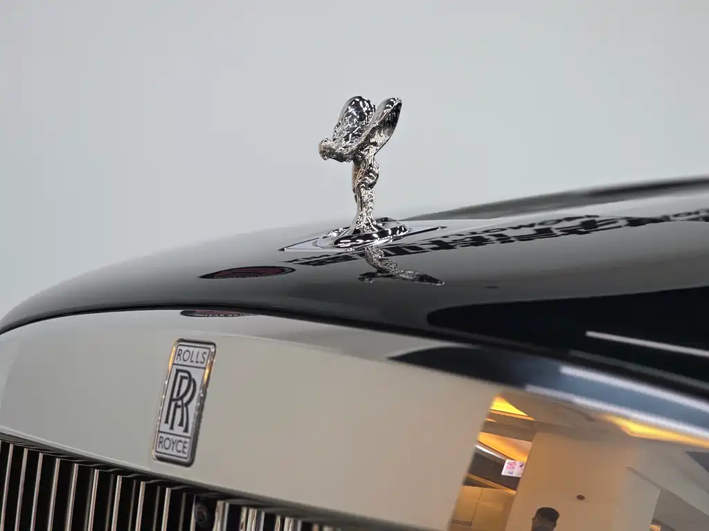 Cullinan 2018 four-seat version купить на сайте DeffCars