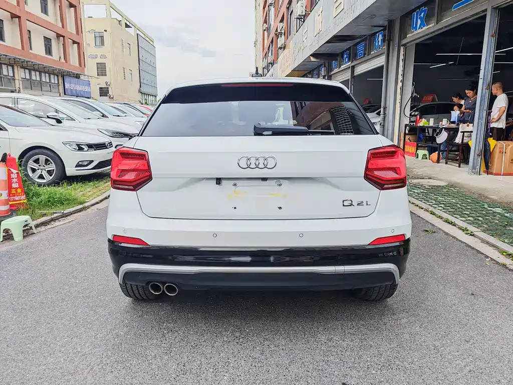 Audi Q2L 2018 35 TFSI Fashionable and Dynamic National VI купить на сайте DeffCars