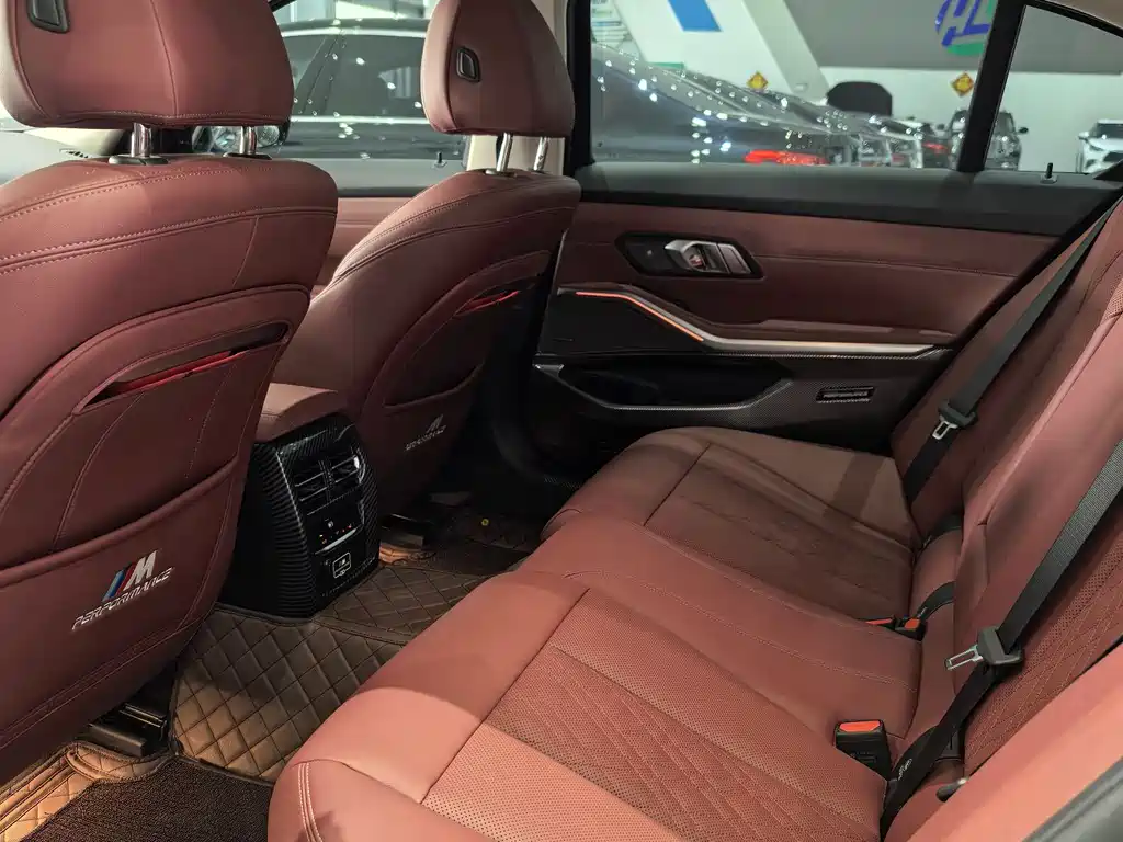 BMW 3 Series 2025 330Li M Sports Night Package купить на сайте DeffCars