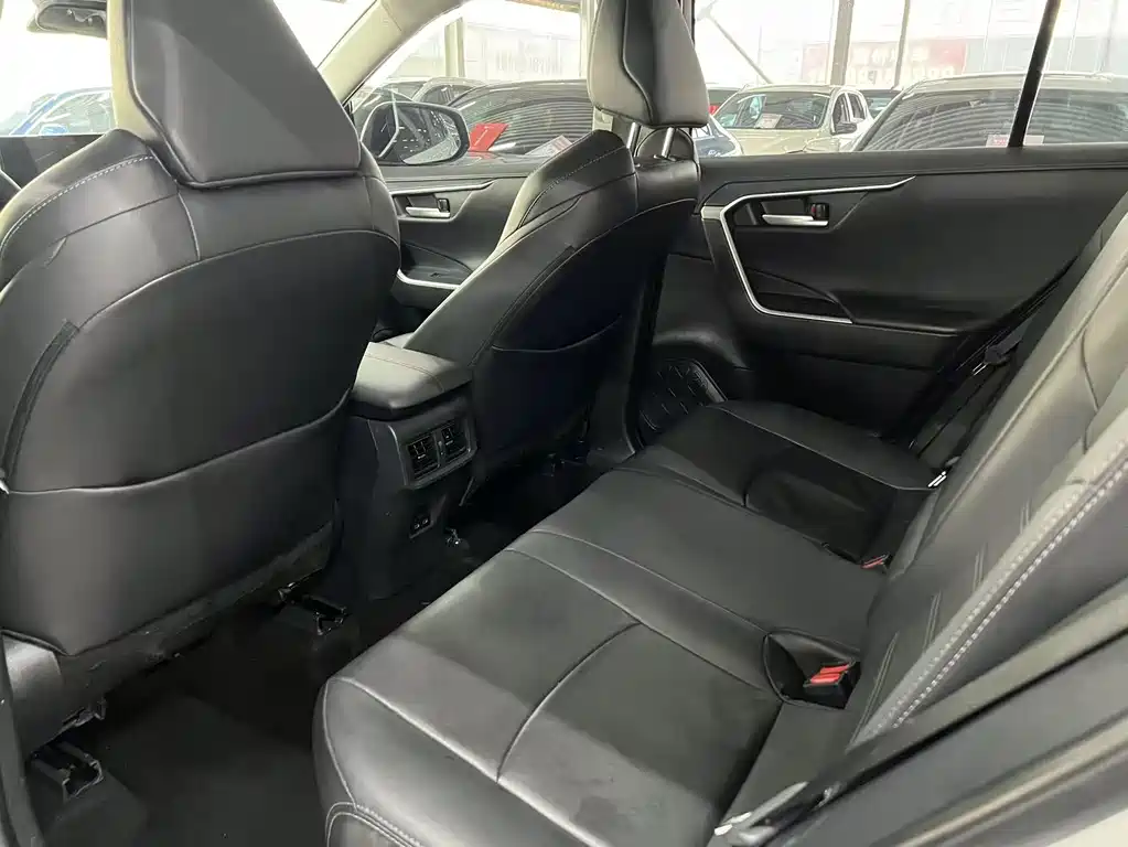 Wilanda 2023 2.0L CVT two-wheel drive luxury PLUS version купить на сайте DeffCars