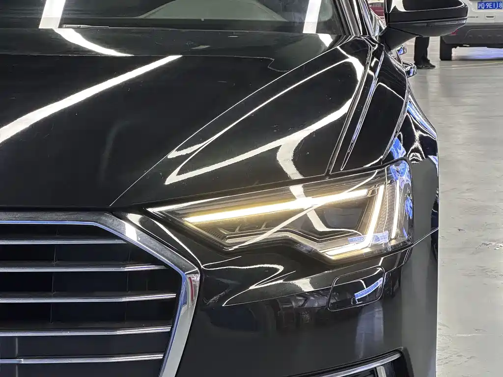 Audi A6L 2019 45 TFSI quattro exclusive and elegant model купить на сайте DeffCars